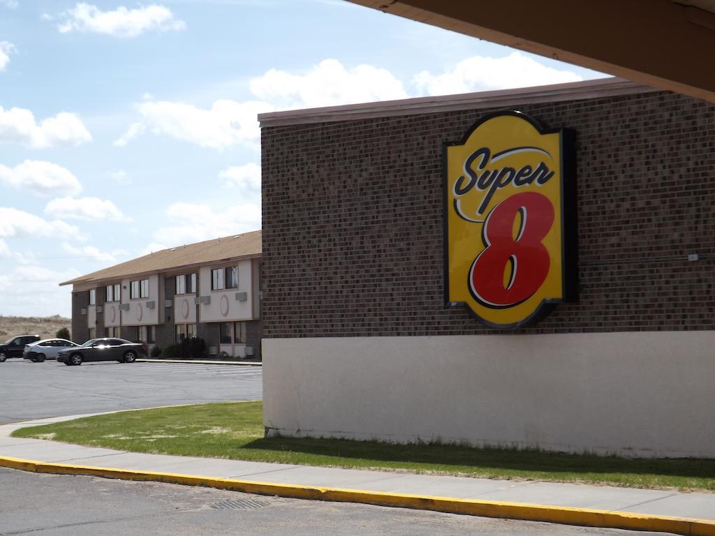 Super 8 By Wyndham Co Hotel